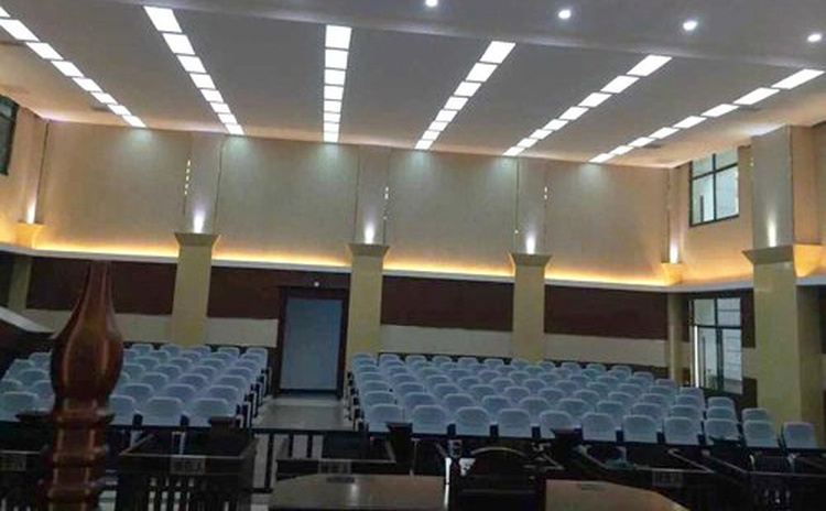 四（sì）川自貢法（fǎ）院中纖密度吸音板聲學工程-2